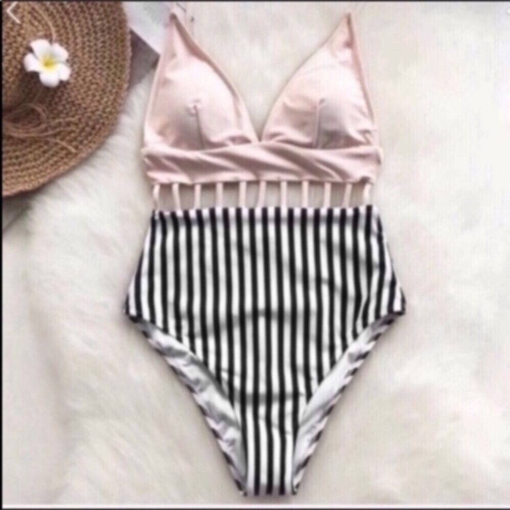 Cupshe Afternoon Sunshine Swimsuit
